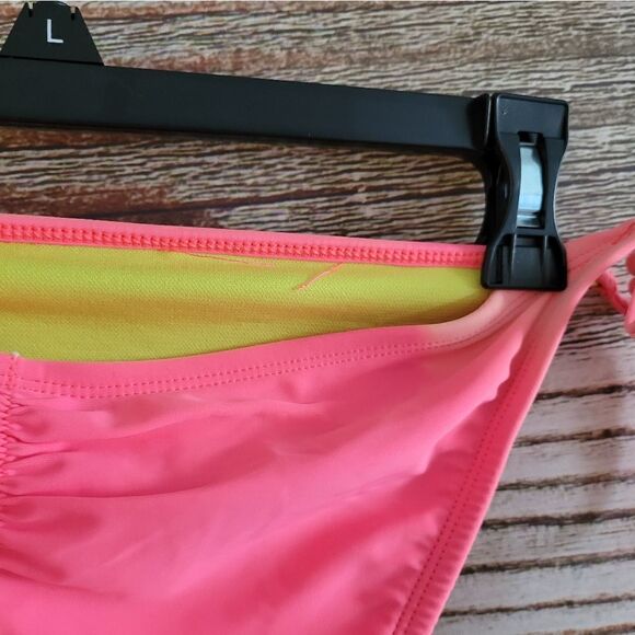 The Bikini Labs bikini Bottoms set of ( 2 ) medium NWT - Picture 5 of 10
